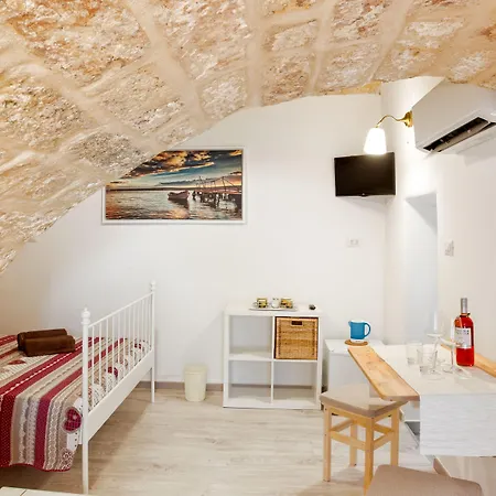 Guesthost - San Nicola Clemente Private Vendégház Bari