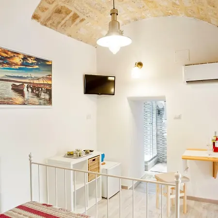 Guesthost - San Nicola Clemente Private Гостьовий будинок Барі